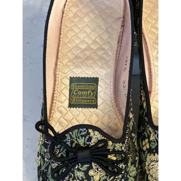Daniel Green Vintage House Shoes Size 2A 75 Metallic Floral Brocade Fast Ship - Picture 5 of 14